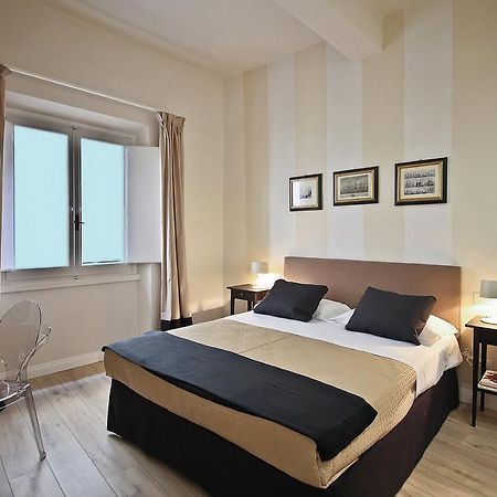 Apartments Florence Borgo Dei Greci Bagian luar foto